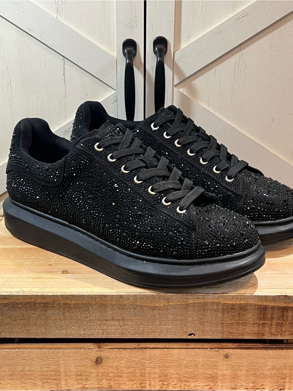 Steve Madden Men's Size 11.5 M Icebox Rhinestone Sneakers in Black